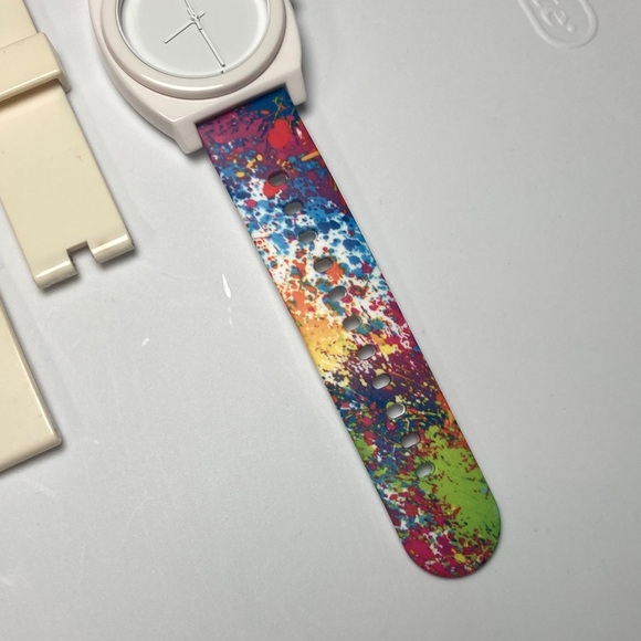 Nixon white Time Teller watch, paint splatter color silicone strap, new battery main image 8